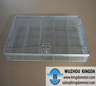 Wire medical sterilizing basket